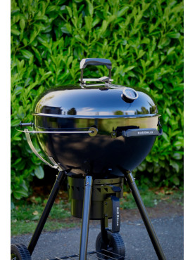 Угольный гриль Slow ’N Sear® Kettle Grill 57 см — Black Edition + Slow 'N Sear® Deluxe